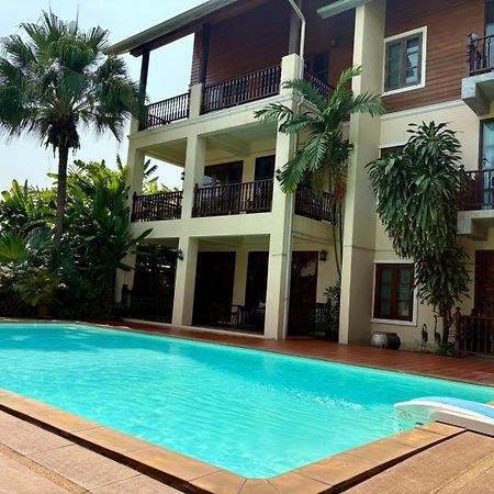 Shewe Wana Suite Resort Chiang Mai Bagian luar foto